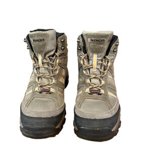 WENGER Swiss Army hiking boots